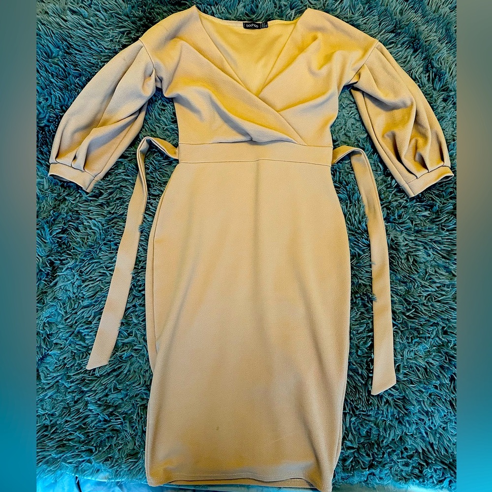 OFF THE SHOULDER WRAP MIDI DRESS